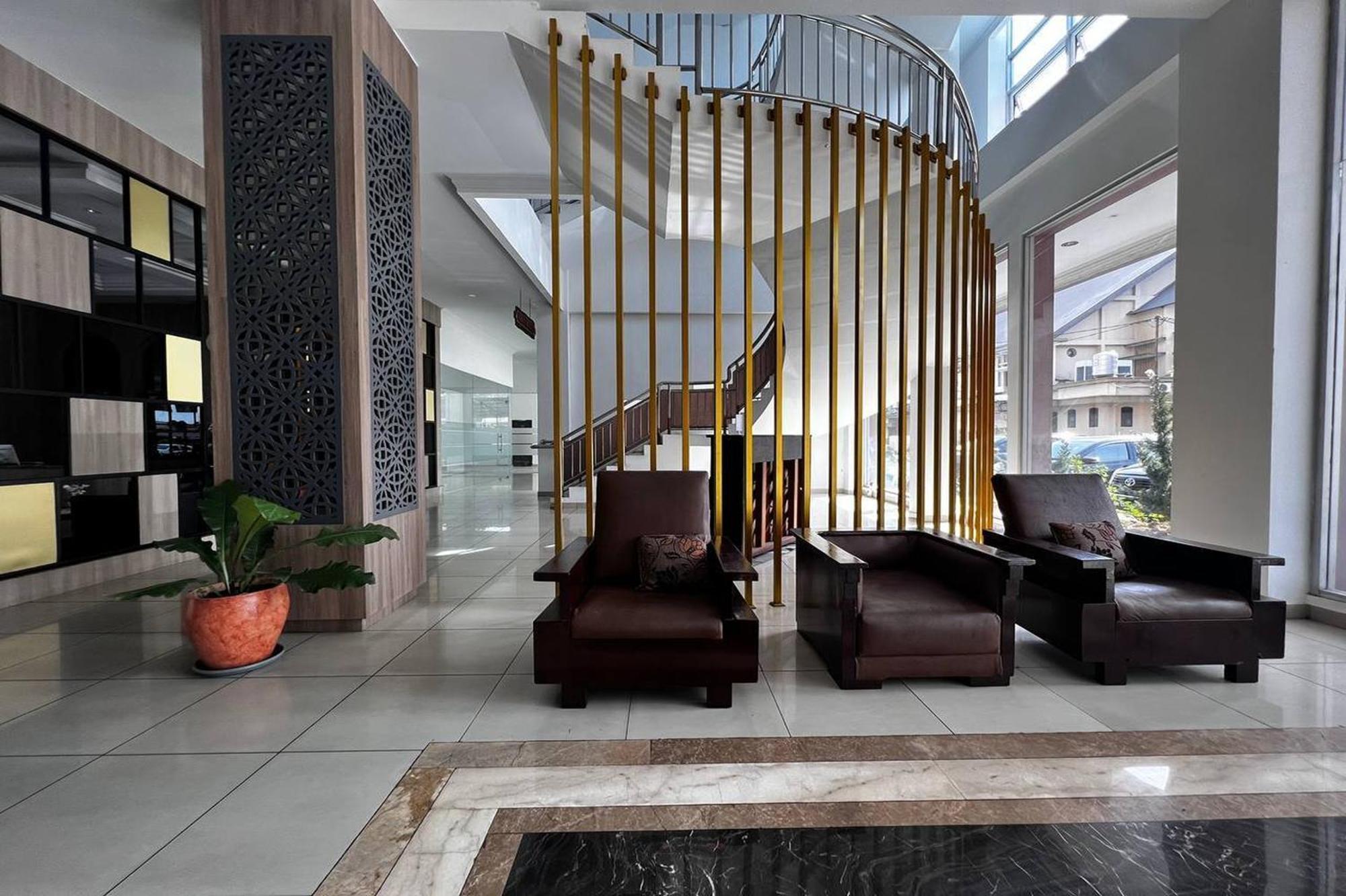 Ohulu Guesthouse Medan Exterior photo